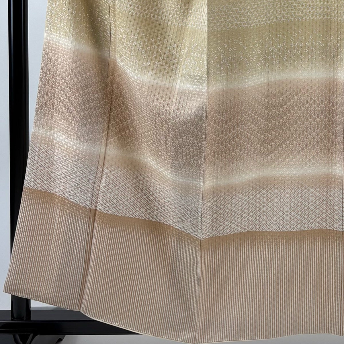 美品】 訪問着 身丈157.5cm 裄丈65cm M 袷 青海波 梅 ぼかし ベージュ