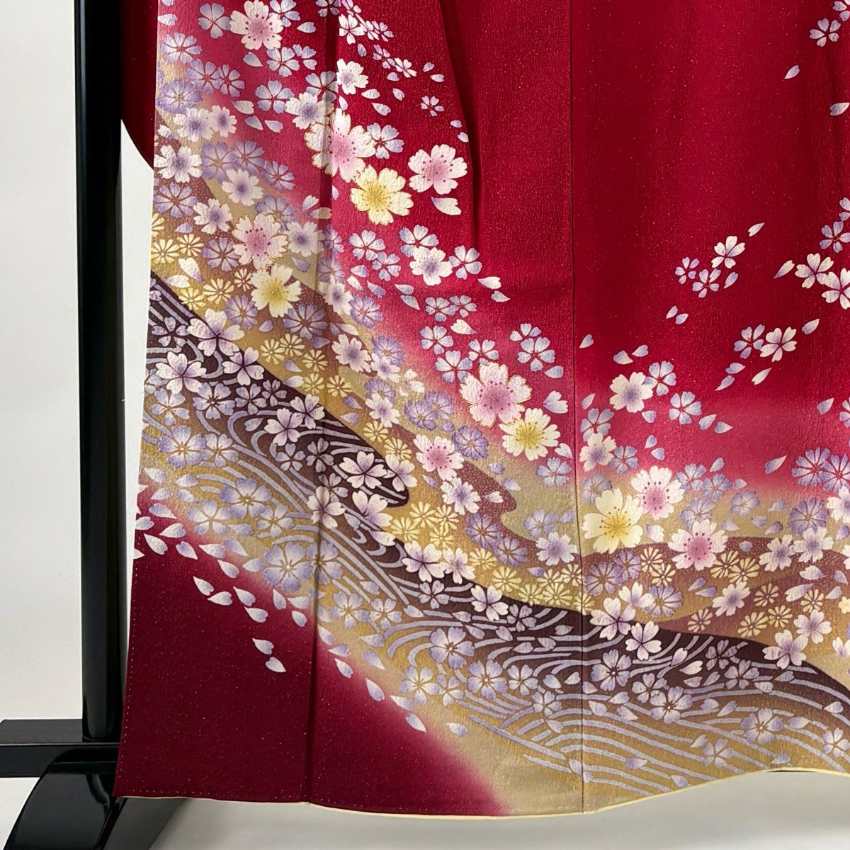 美品】 振袖 身丈161cm 裄丈65.5cm M 袷 桜 流水 金通し 金彩 赤 正絹