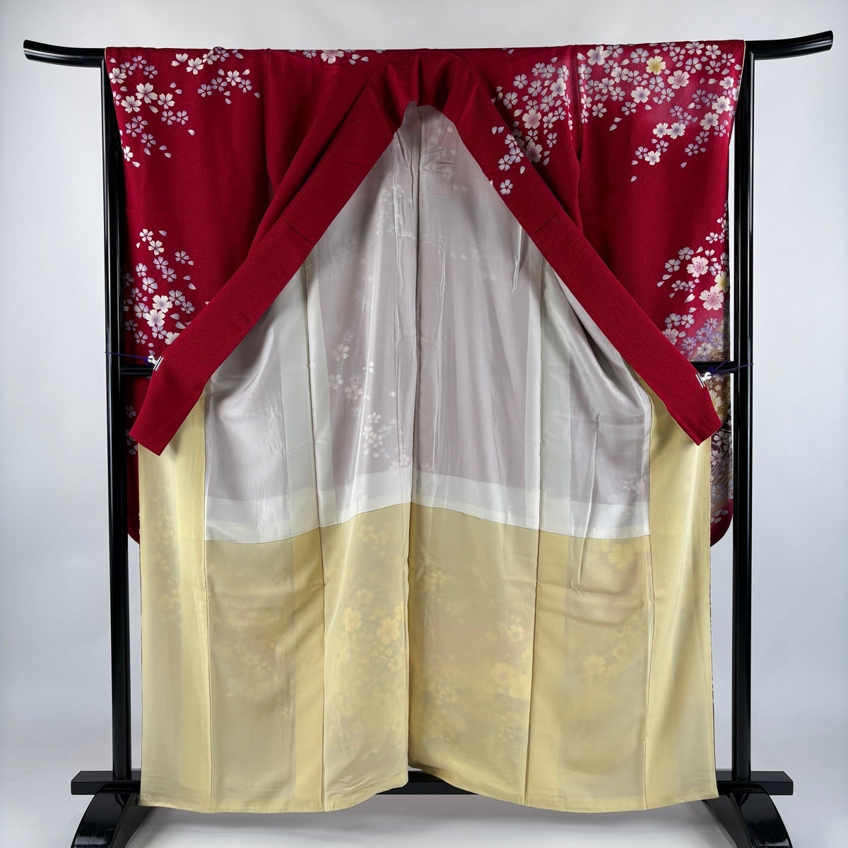 美品】 振袖 身丈161cm 裄丈65.5cm M 袷 桜 流水 金通し 金彩 赤 正絹