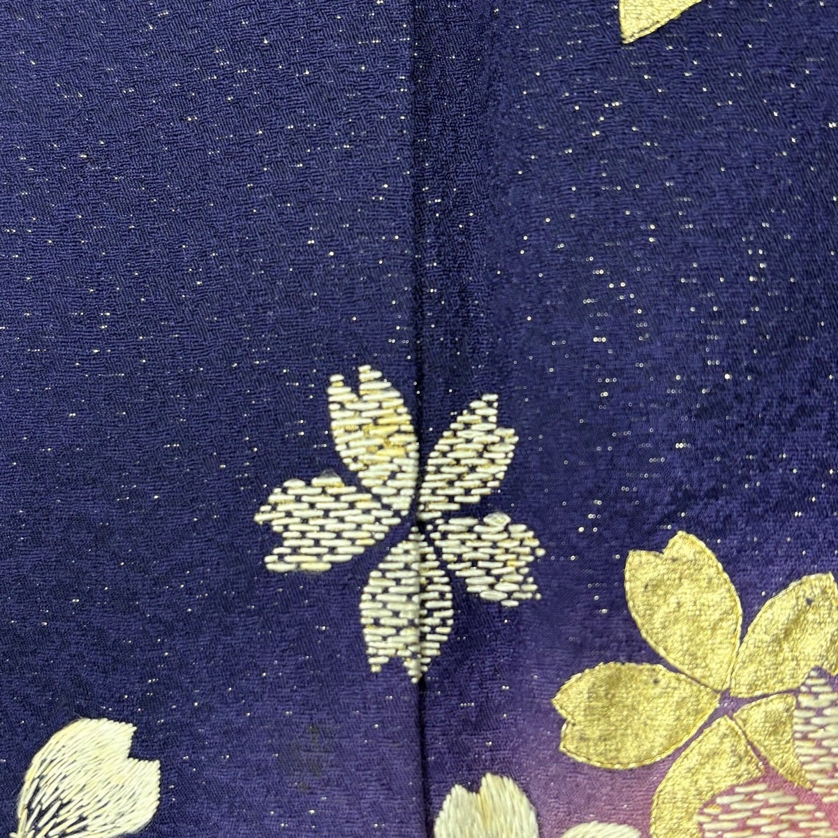 振袖 身丈156cm 裄丈65cm M 袷 やまと 桜 花びら 銀通し 刺繍 濃紫