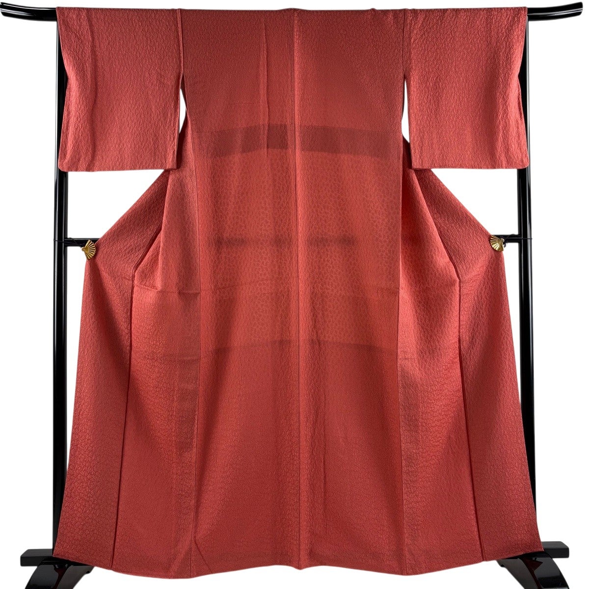 美品】 色無地 身丈160cm 裄丈67cm M 袷 地紋 茜色 正絹 優品｜中古