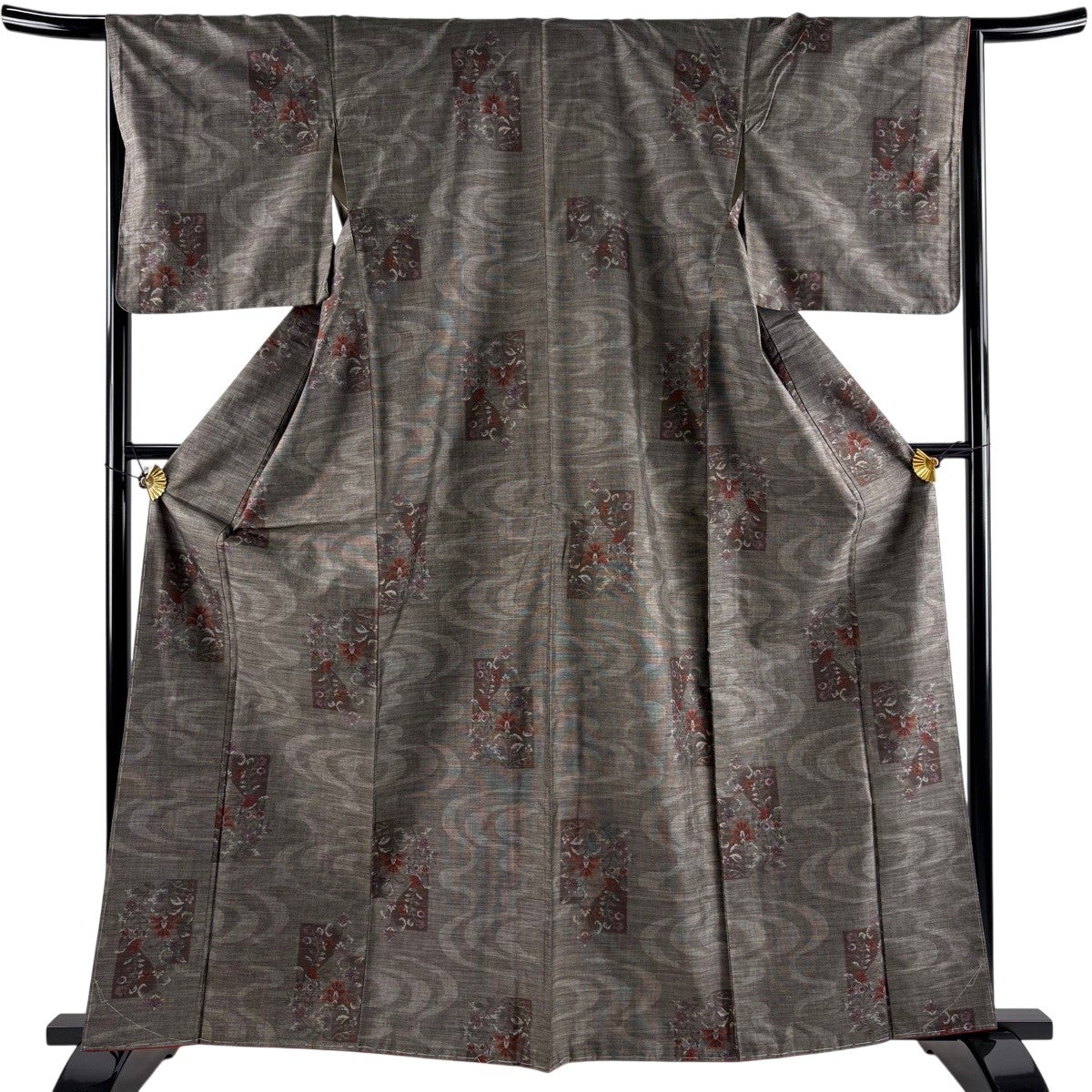 紬 身丈162.5cm 裄丈65.5cm M 袷 草花 流水 灰茶 正絹 優品｜中古