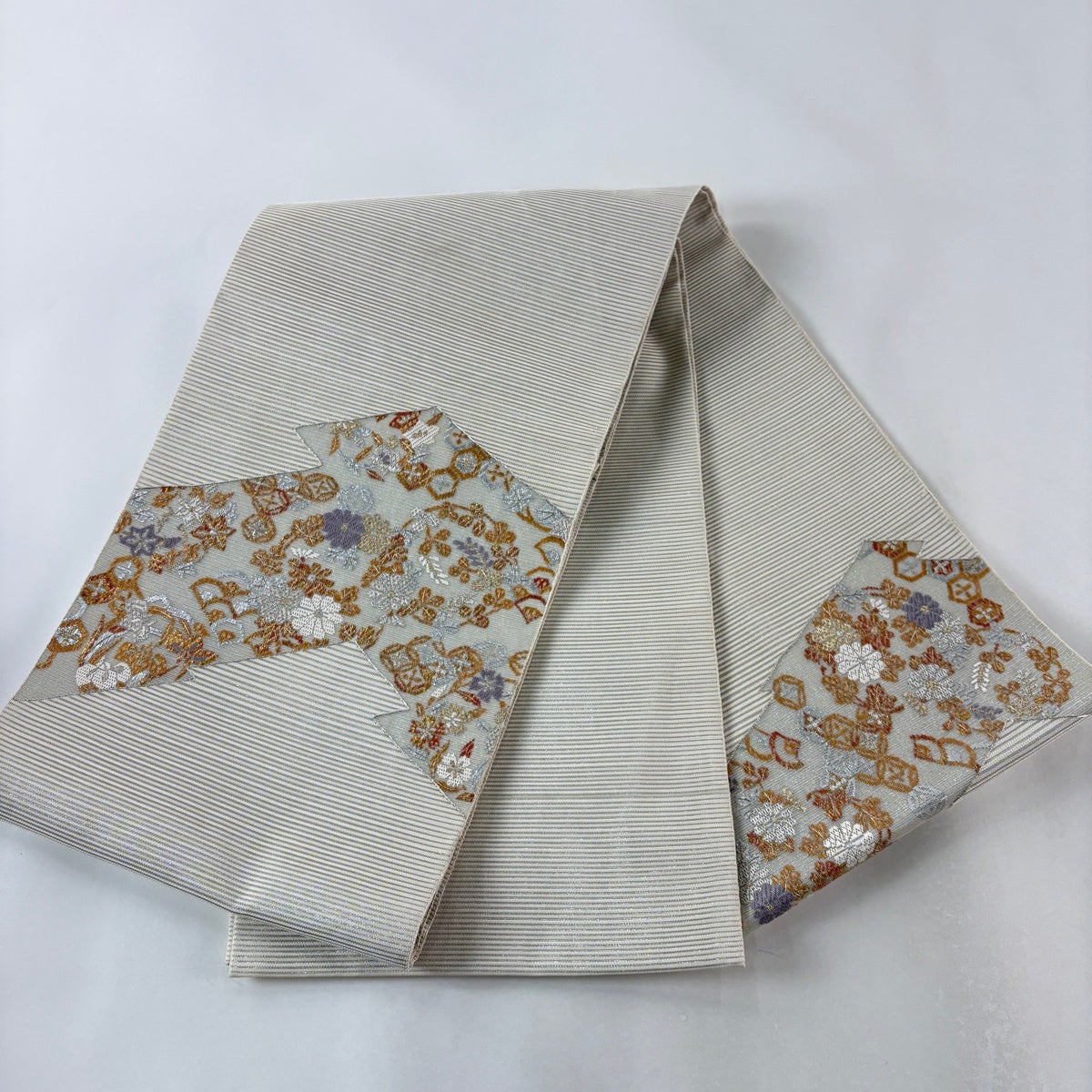 袋帯 秀品 夏帯 絽 草花 有職文様 箔 銀糸 ベージュ お太鼓柄 正絹
