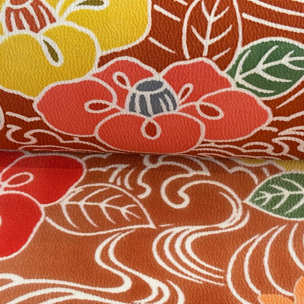 反物 秀品 小紋 波頭 椿 赤茶 正絹｜中古・古着・リサイクル着物通販