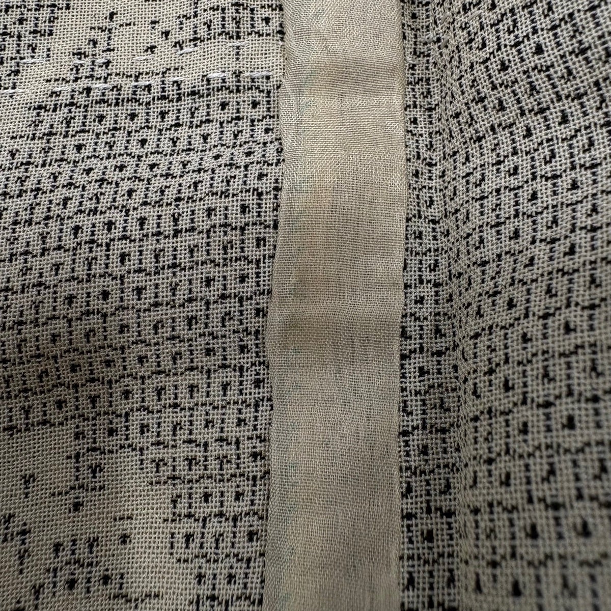 美品】 紬 身丈155cm 裄丈61.5cm S 薄物 夏紬 雪輪 亀甲絣 ベージュ