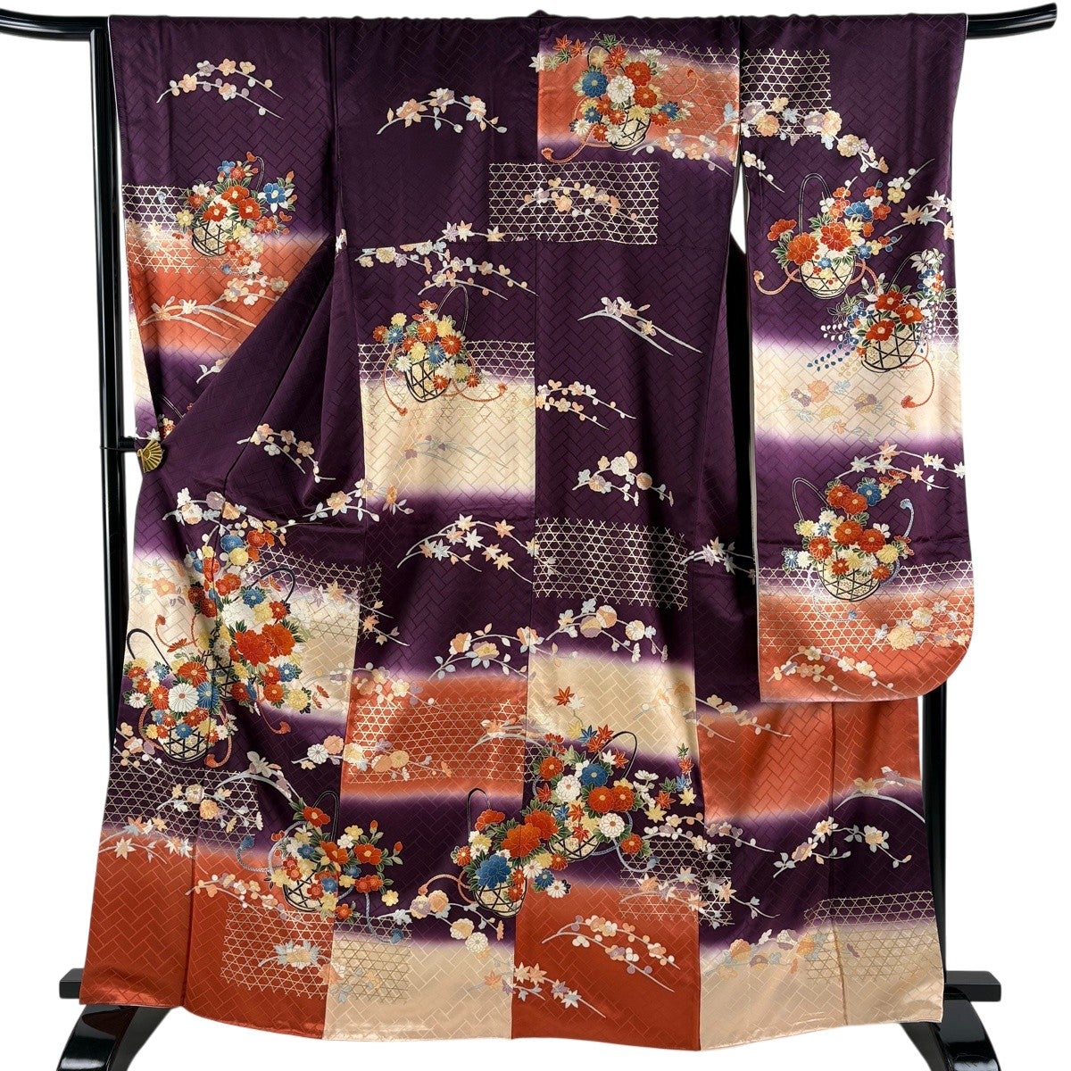 美品】 振袖 身丈165cm 裄丈67cm M 袷 花籠 籠目 金彩 ぼかし 濃紫