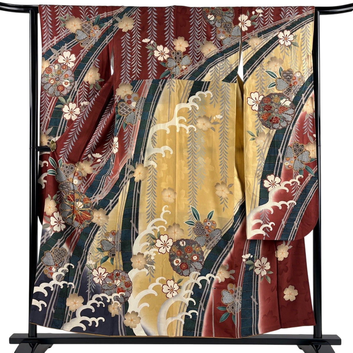 振袖 身丈155cm 裄丈63cm S 袷 桜 菊 金糸 金彩 赤茶 正絹 秀品｜中古