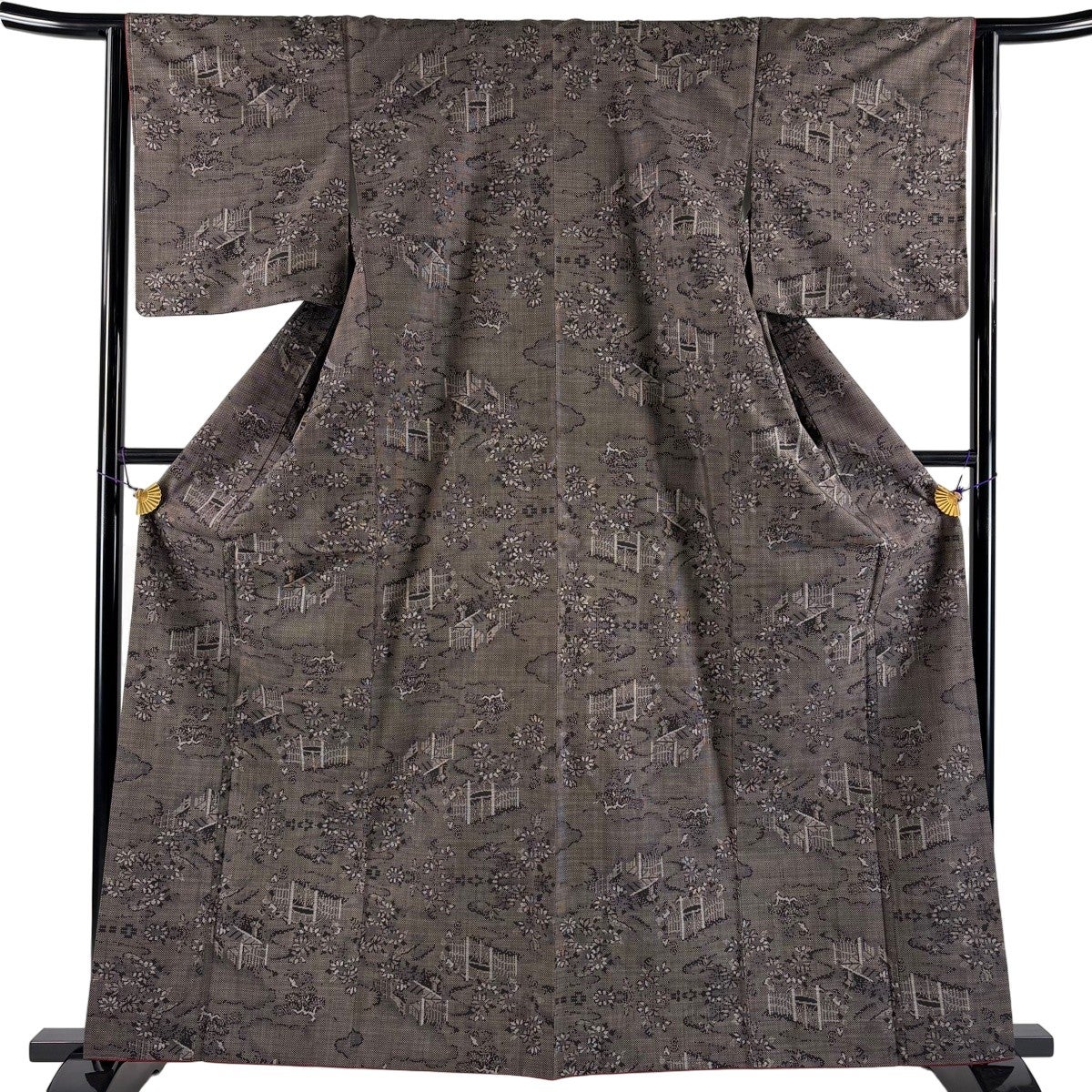 専用　裄丈66.5身丈167正絹 袷　手織紬 紬 身丈162.5cm 裄丈63.5cm S 袷 垣根 草花 焦茶色 正絹 秀品｜中古