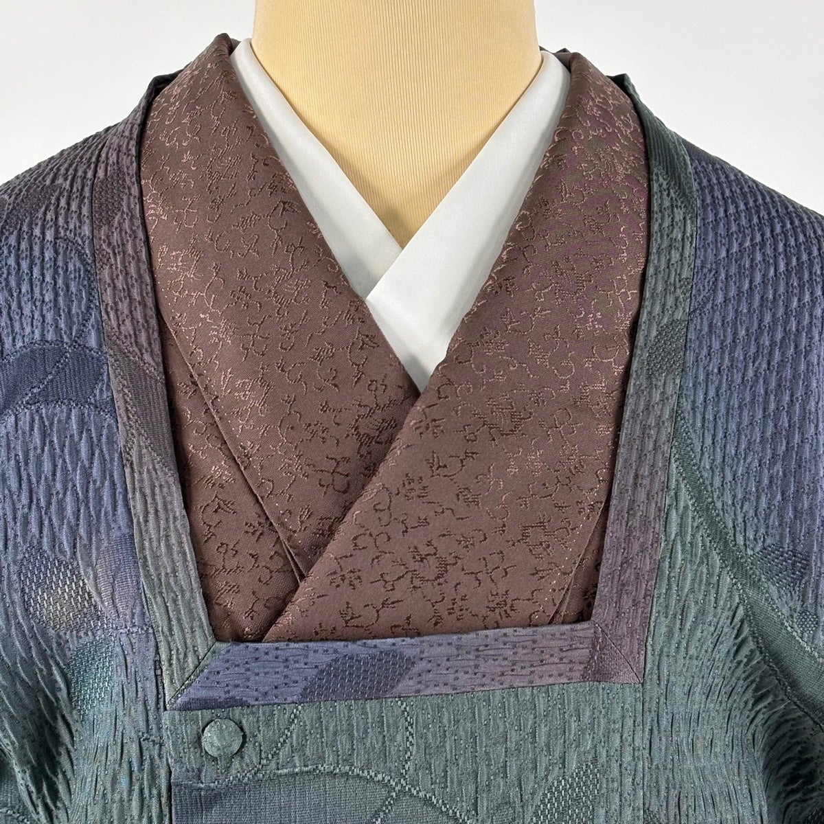 美品】 道行 身丈95cm 裄丈67cm M 和装コート 角衿 落款あり 地紋