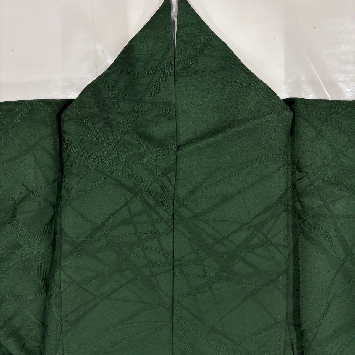 美品】 色無地 身丈164.5cm 裄丈66cm M 袷 地紋 緑 正絹 秀品｜中古