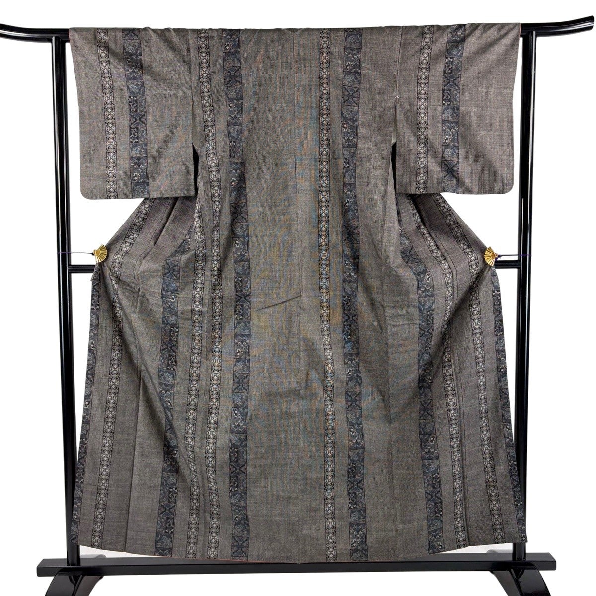 紬 身丈156.5cm 裄丈62.5cm S 袷 縦縞 草花 焦茶色 正絹 秀品｜中古