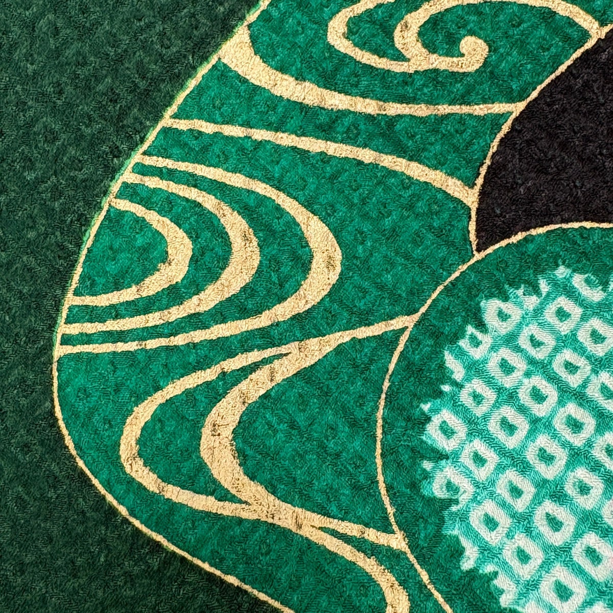 振袖 身丈160.5cm 裄丈65.5cm M 袷 菊 流水 刺繍 絞り 深緑 正絹 秀品