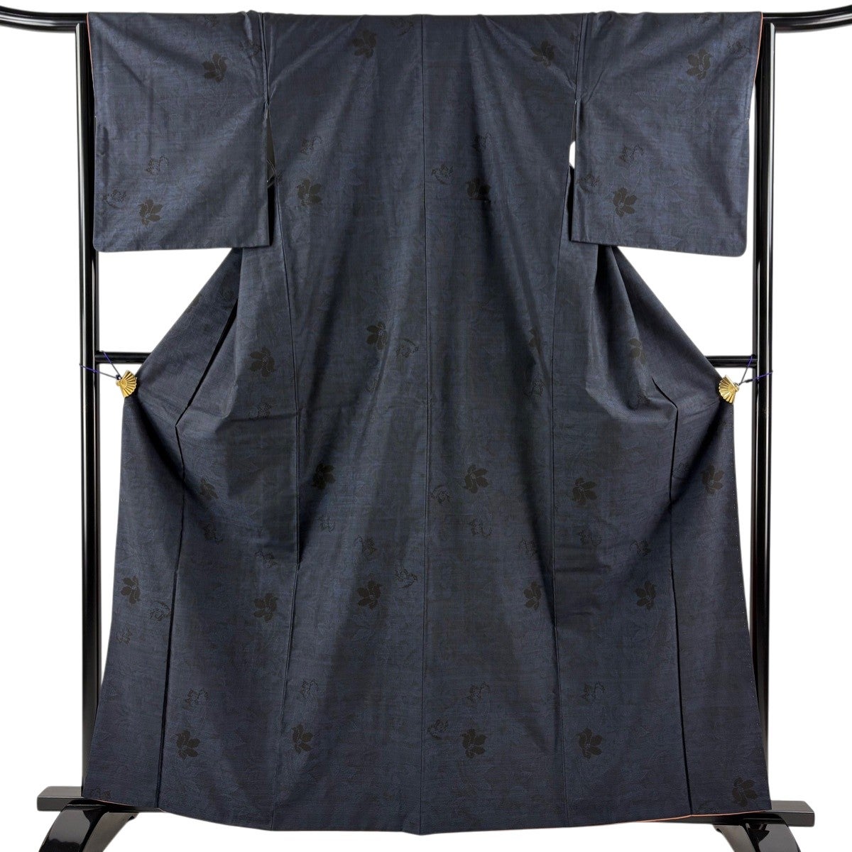 【新品】袷 アンサンブル唐花草 黒身丈161.5cm紬 正絹アンティークNo31 リサイクル着物】紬 正絹 Sランク 身丈150cm 裄丈63cm 大島紬 9マルキ