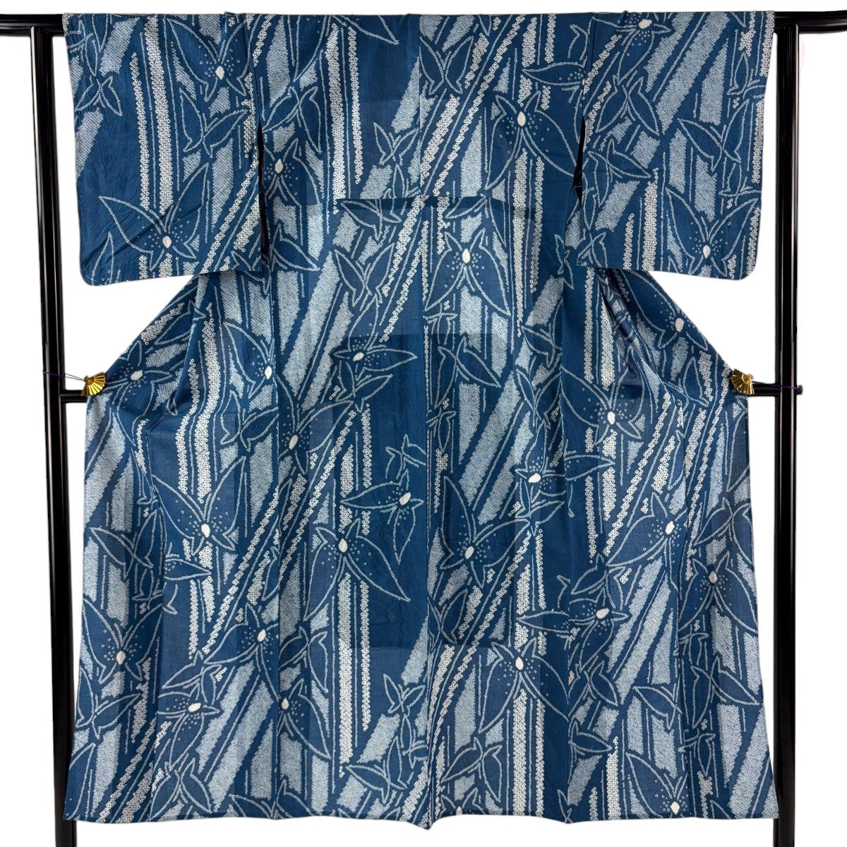 美品】 浴衣 身丈149.5cm 裄丈61.5cm S 絞り浴衣 蝶 縞 青灰色 綿 名品