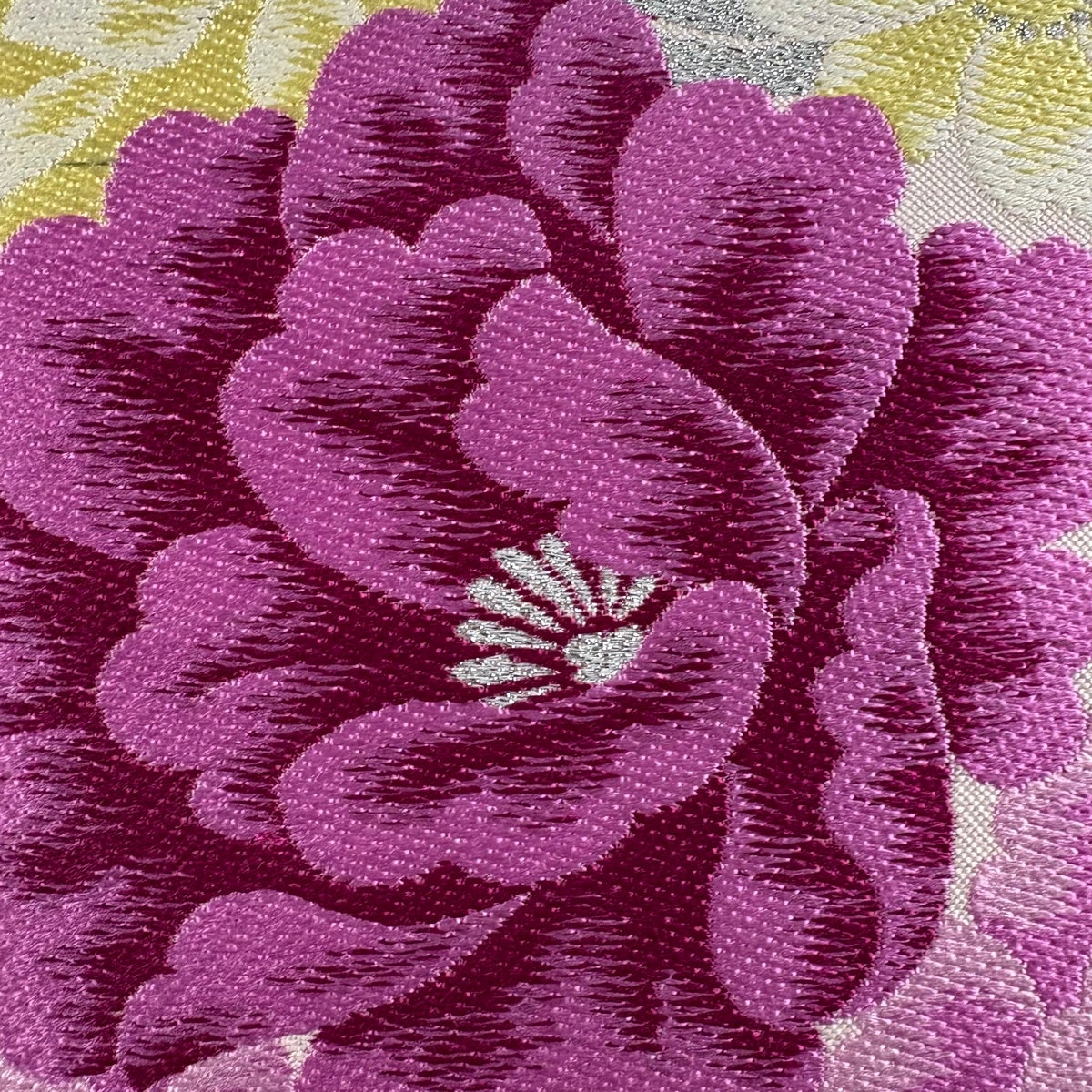 袋帯 秀品 絢爛彩花文 牡丹 箔 赤紫 六通 正絹｜中古・古着