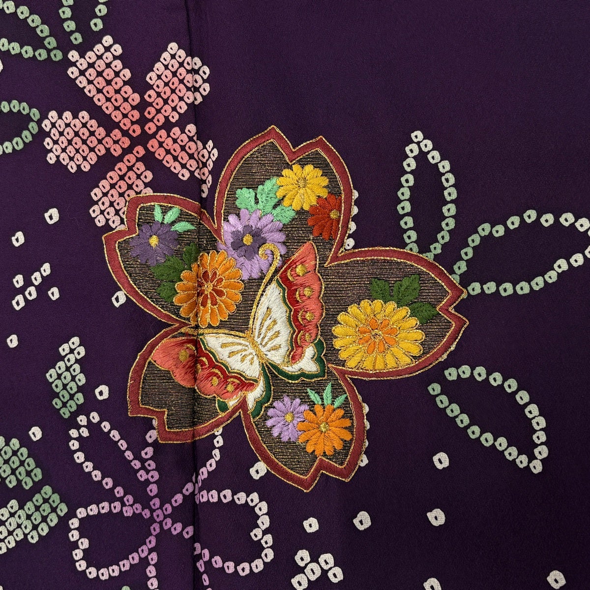 振袖 身丈161cm 裄丈68cm L 袷 桜 蝶 刺繍 金糸 濃紫 正絹 名品 三つ紋