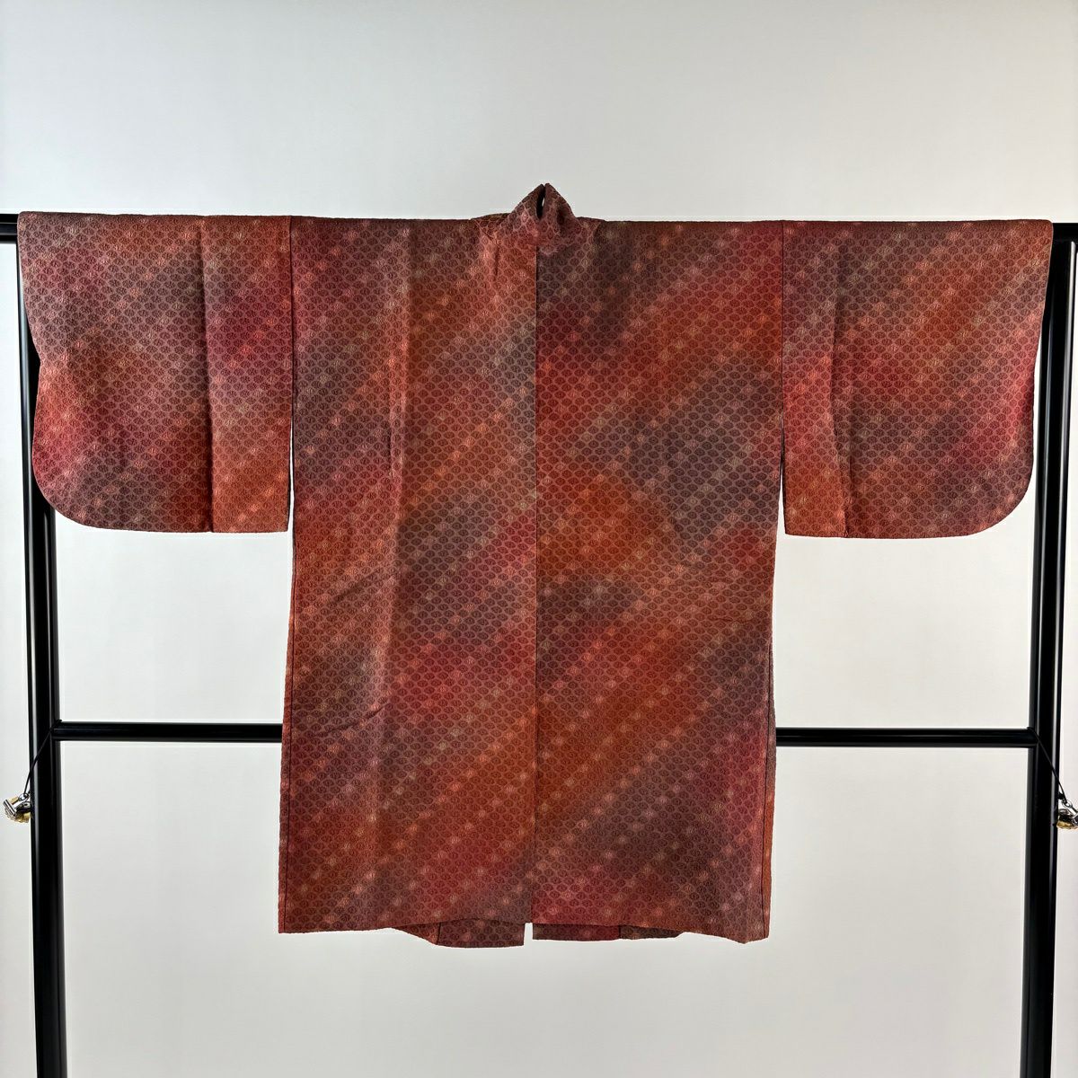 美品】 道中着 身丈94cm 裄丈66cm M 和装コート 紬地 幾何学 灰
