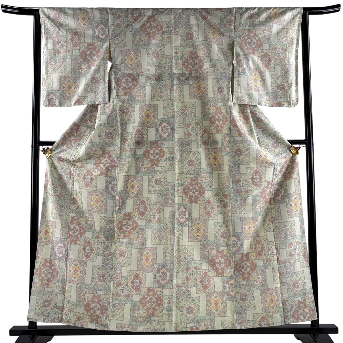 ニ*ニ様 未使用近い　新品　美品　袷　正絹　訪問着　フルセット　身丈159 裄丈 美品】 紬 身丈159cm 裄丈64cm M 袷 色紙 華文 薄緑 正絹 優品｜中古