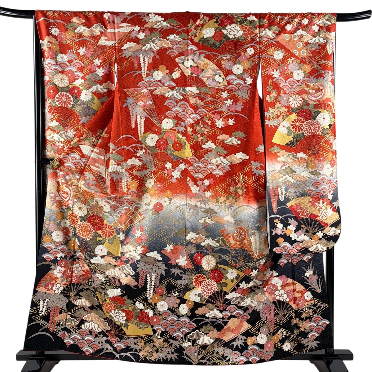 振袖 身丈158cm 裄丈66.5cm M 袷 蝶 笹 金糸 金彩 茜色 正絹 秀品