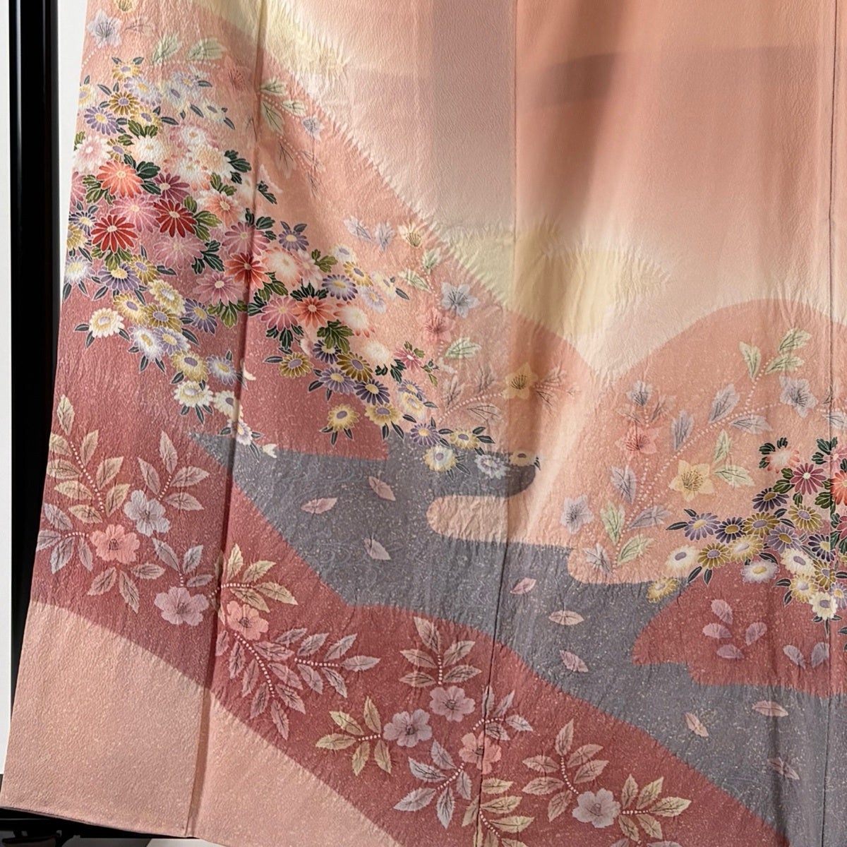 美品】 訪問着 身丈160cm 裄丈64.5cm M 袷 草花 霞 絞り ぼかし ピンク