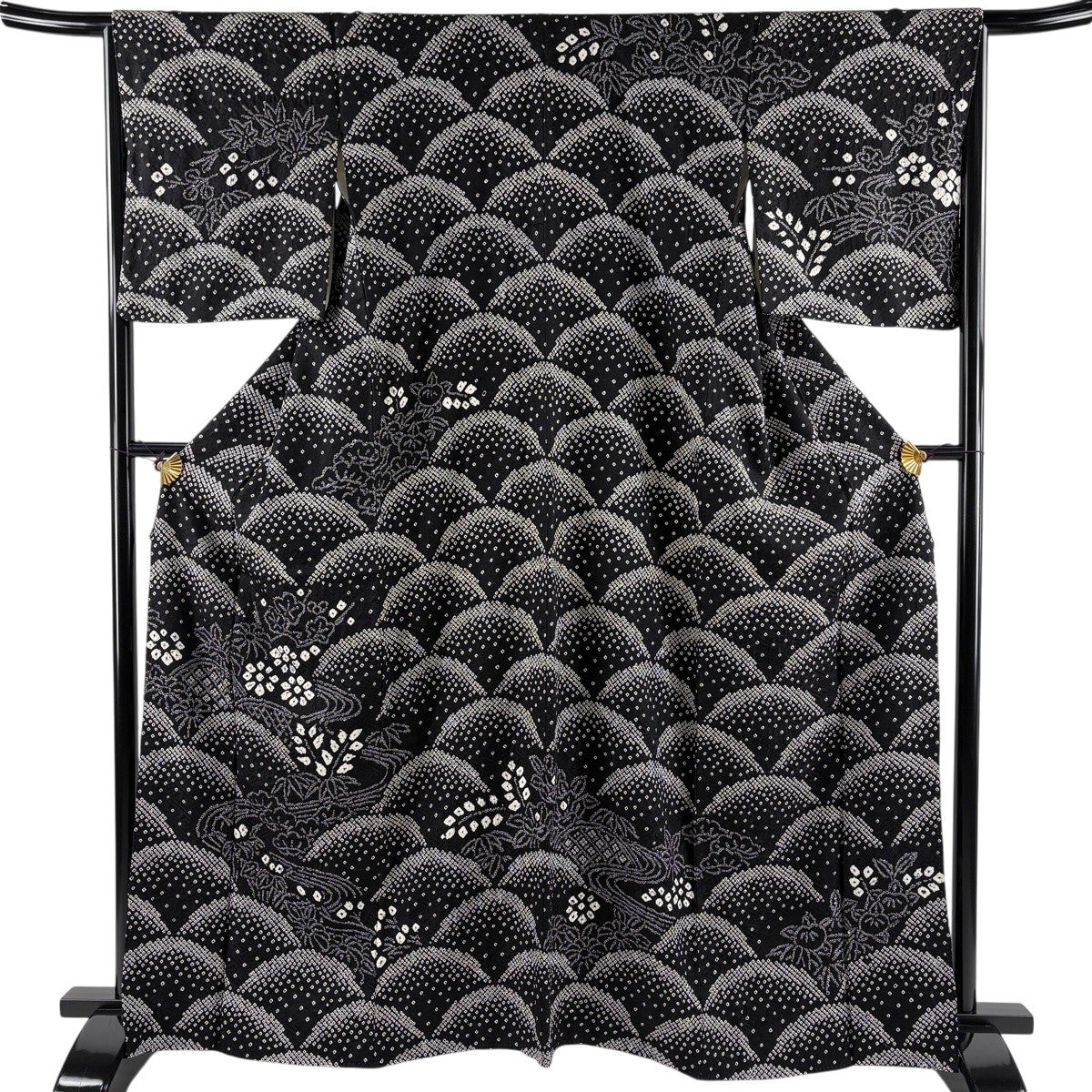 美品】 訪問着 身丈164.5cm 裄丈66cm M 袷 草花 流水 総絞り 黒 正絹