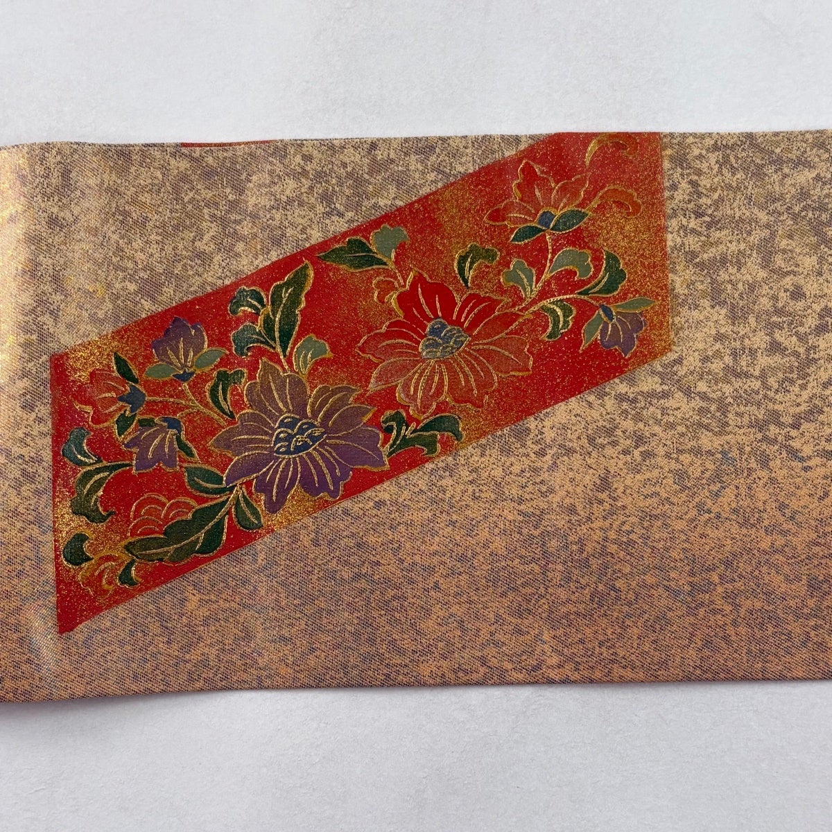 美品】 名古屋帯 秀品 草花 華文 螺鈿 金彩 金色 正絹｜中古・古着