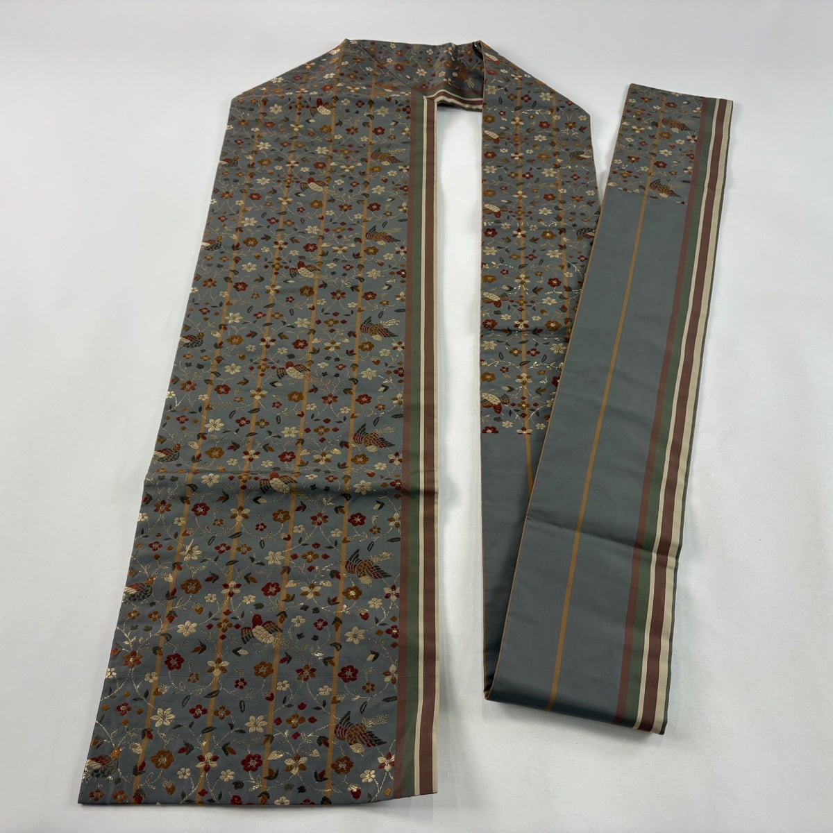 30%OFF 名古屋帯 秀品 花唐草 鳥 刺繍 箔 灰色 正絹 K30｜中古・古着