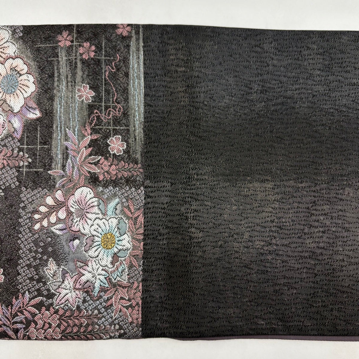 美品】 袋帯 秀品 やまと 草花 霞 箔 金銀糸 墨色 六通 正絹｜中古