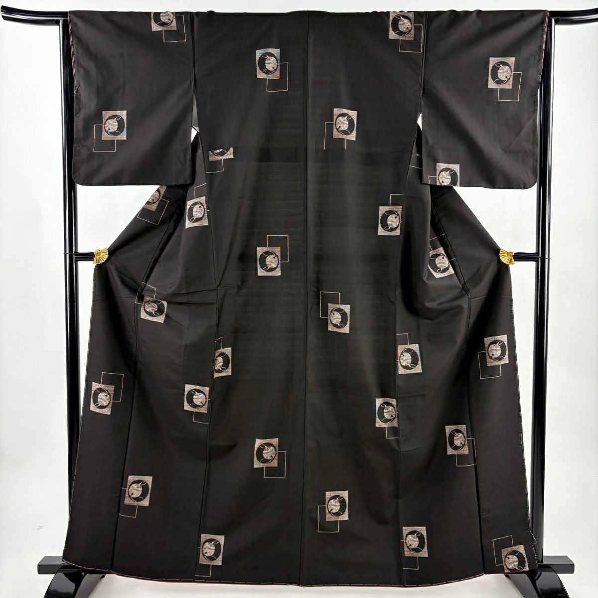 【美品】本場大島紬 着物 【証紙付き】身丈163 裄丈64 美品】本場大島紬 着物 【証紙付き】身丈163 裄丈64 【公式通販】