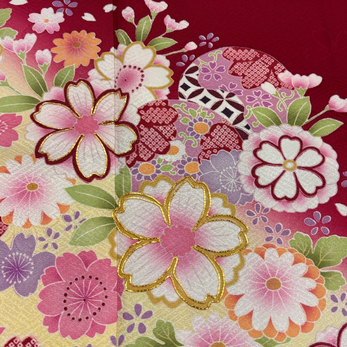 振袖 フルセット袷 桜 手鞠 金糸 染め分け 赤 正絹 名品 美品】 振袖 身丈167.5cm 裄丈68.5cm L 袷 桜 手鞠 金糸 染め分け 赤
