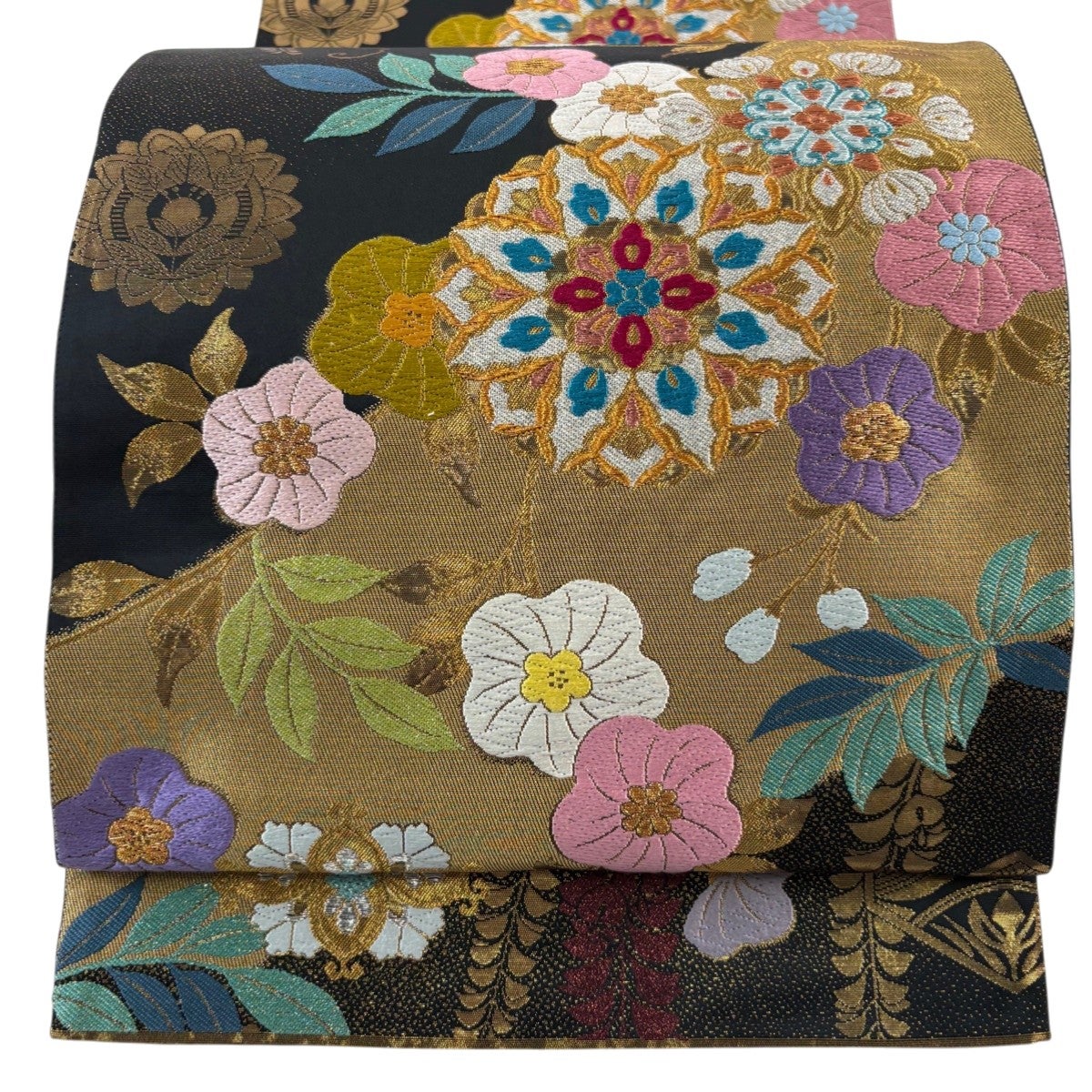 美品】 袋帯 逸品 川島織物 落款あり 関西仕立て 華文 花唐草 金糸 箔