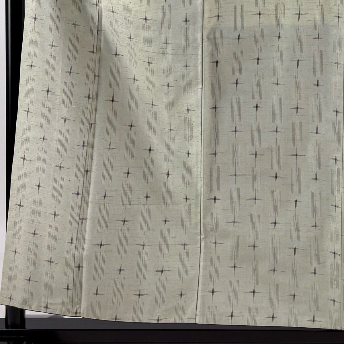 美品】 紬 身丈158cm 裄丈63cm S 袷 十字絣 灰緑 正絹 秀品｜中古