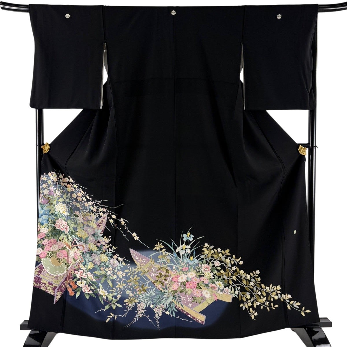 黒留袖 身丈151.5cm 裄丈63.5cm S 袷 落款あり 松竹梅 家屋 染め分け