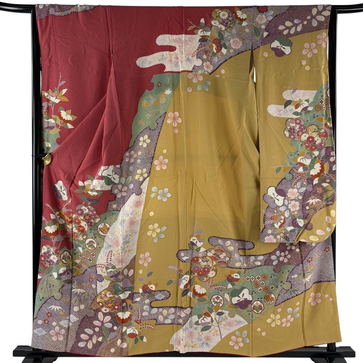 振袖 身丈157cm 裄丈64.5cm M 袷 草花 蝶 金糸 金彩 濃ピンク 正絹