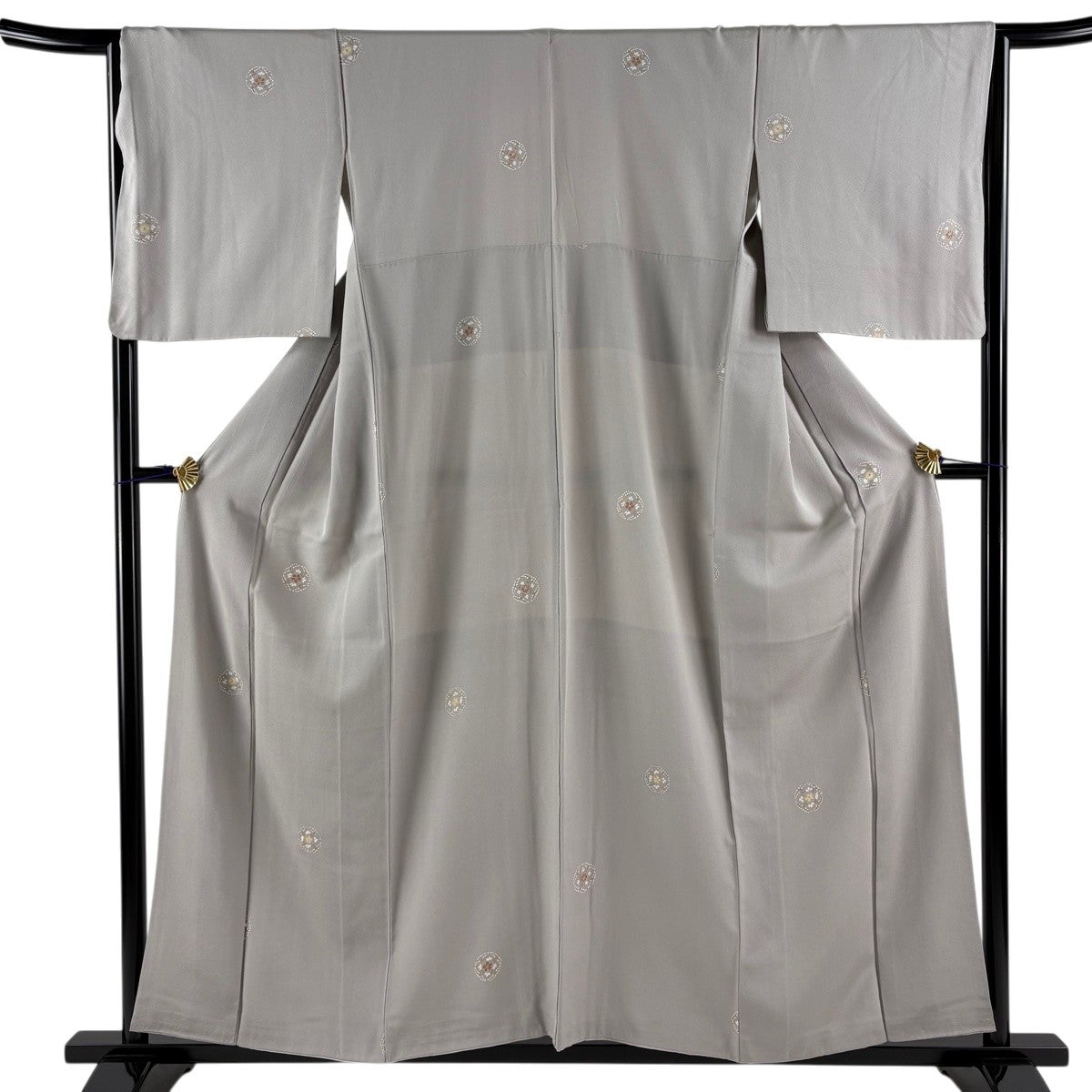 【美品】 小紋 身丈162cm 裄丈67cm 正絹 秀品 【中古】 小紋 身丈162cm 裄丈67cm M 袷 撫子 金彩 ぼかし 灰色 正絹 秀品｜中古