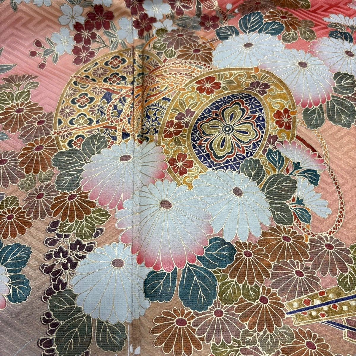 振袖 身丈154.5cm 裄丈62.5cm S 袷 鼓 菊 金銀彩 ぼかし サーモン