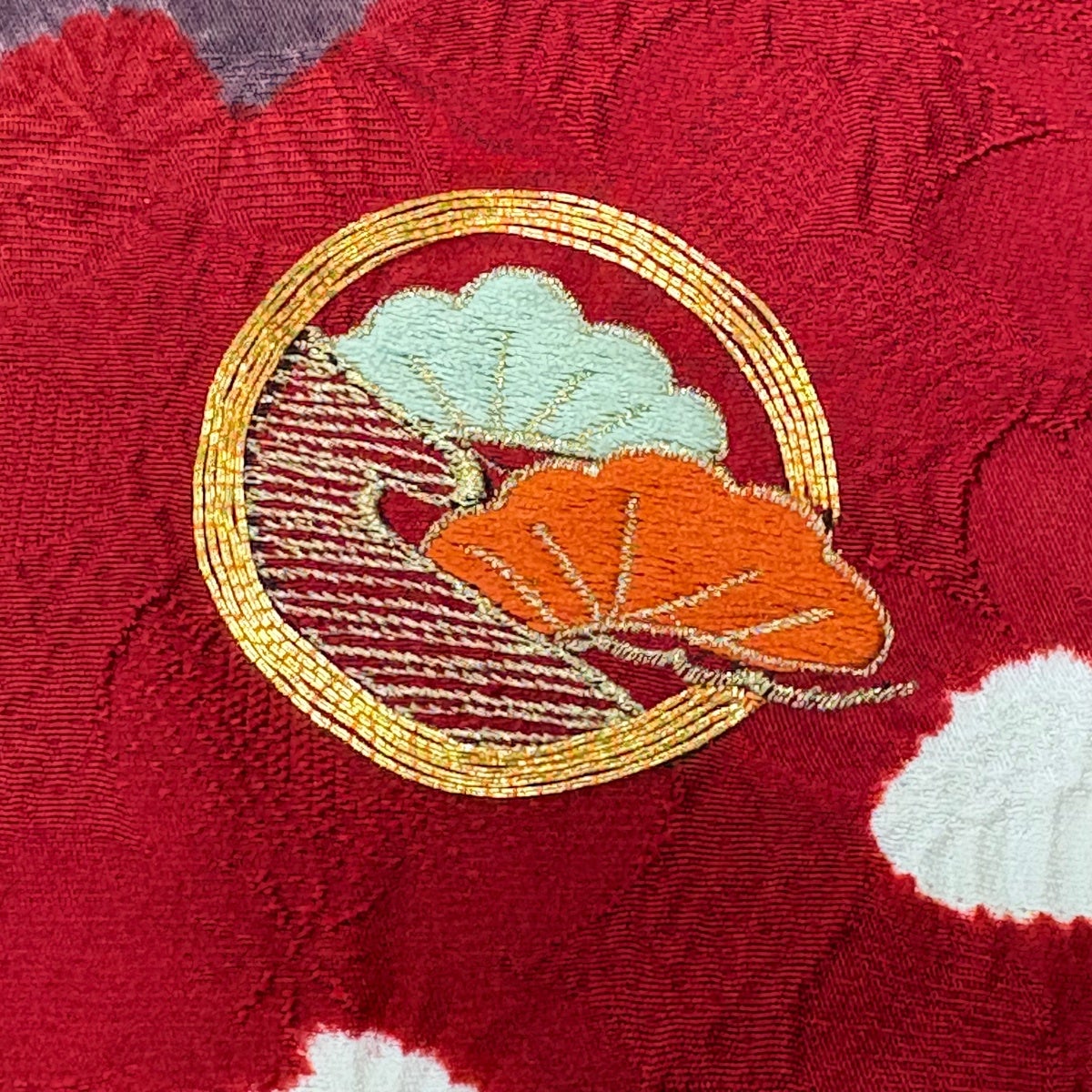 未使用品 振袖 絞り 刺繍 雪輪 綸子地 ブラウン 身丈168.5cm 正絹 美品】 振袖 身丈162.5cm 裄丈70cm L 袷 雪輪 桜 刺繍 絞り 赤 正絹 秀