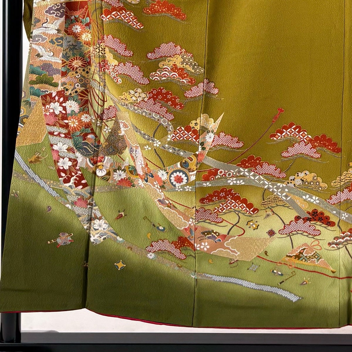 ★専用★美品 振袖 緑 枝梅 雲取 流水 金彩加工 身丈160cm お洒落 振袖 身丈155cm 裄丈63cm S 袷 やまと 宝尽くし 松梅 金糸 金銀彩 鶯色