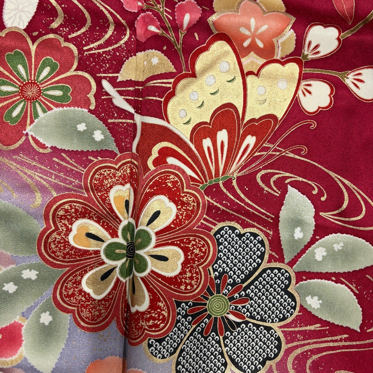 振袖 身丈162cm 裄丈67.5cm L 袷 桜 蝶 金彩 染め分け 赤 正絹 秀品