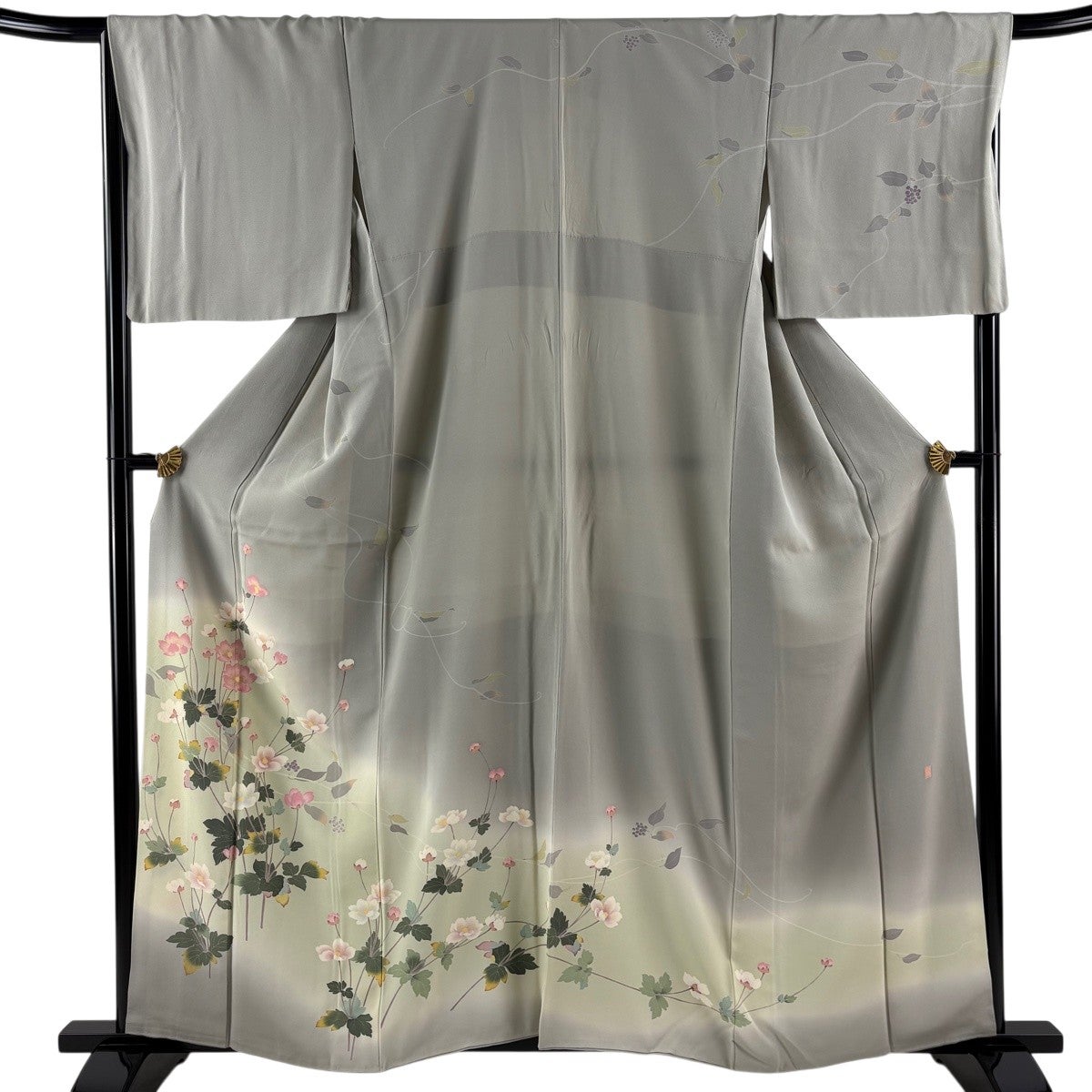 訪問着 身丈159.5cm 裄丈67cm M 袷 落款あり 草花 染め分け ぼかし 灰