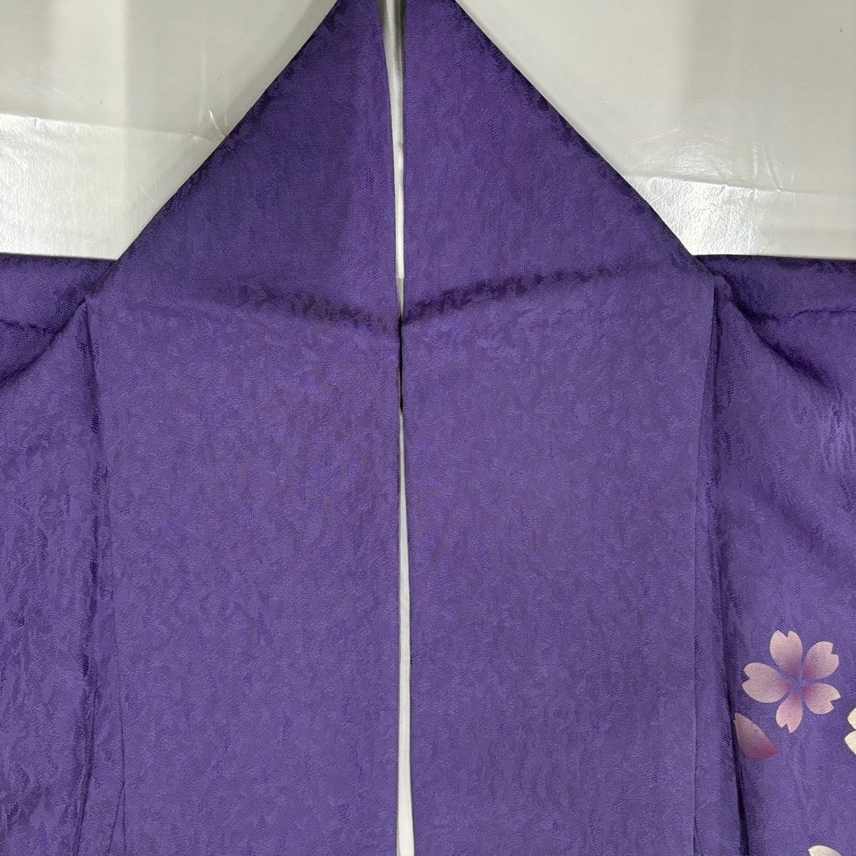 振袖 身丈155.5cm 裄丈65cm M 袷 桜 花びら 染め分け ぼかし 薄紫 正絹