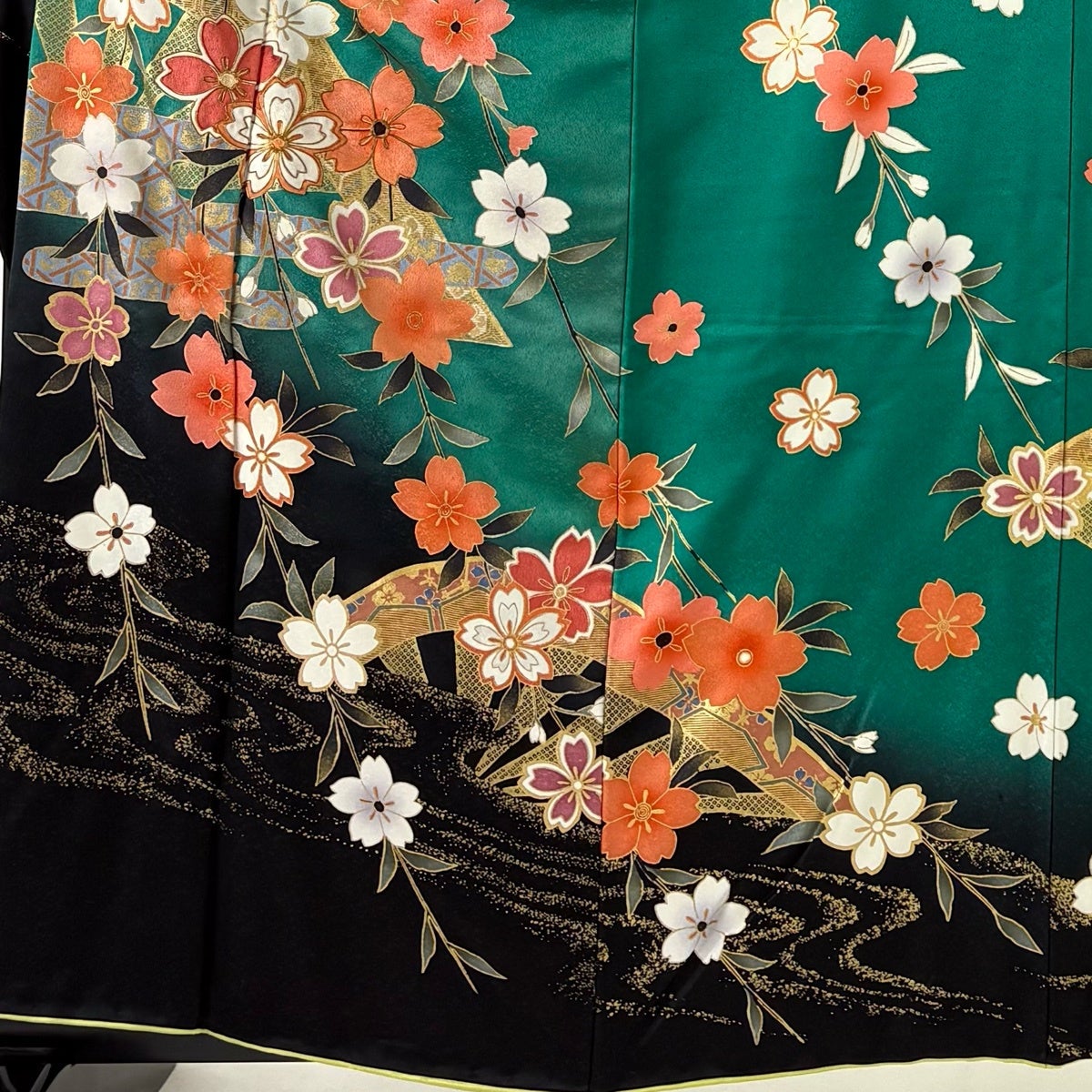 振袖 身丈161cm 裄丈67.5cm L 袷 枝垂れ桜 片輪車 金糸 金彩 緑 正絹
