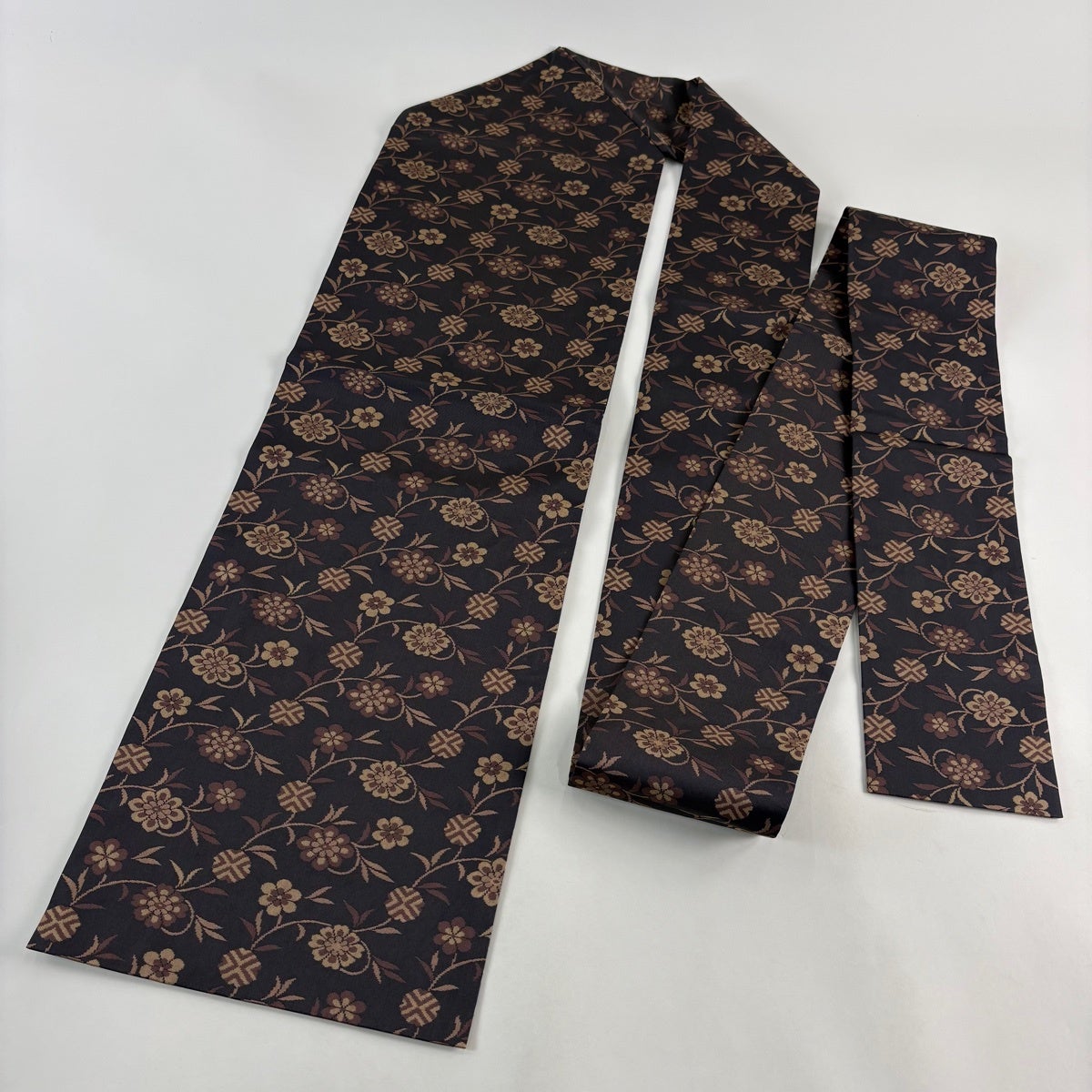 名古屋帯 秀品 笹蔓 濃紫 正絹｜中古・古着・リサイクル着物通販