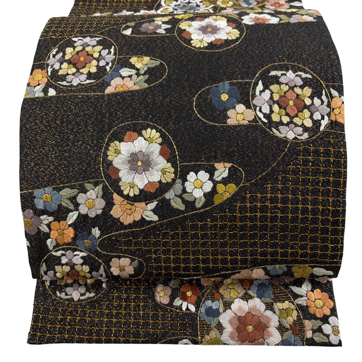 袋帯 逸品 華文 草花 金糸 刺繍 黒 六通 正絹｜中古・古着・リサイクル
