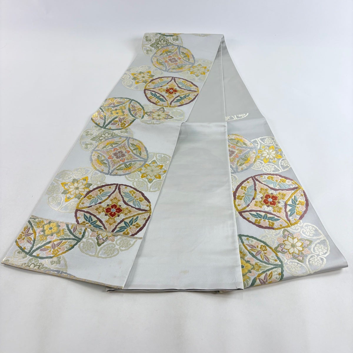 袋帯 名品 関西仕立て 七宝 草花 唐織 金糸 灰色 六通 正絹｜中古