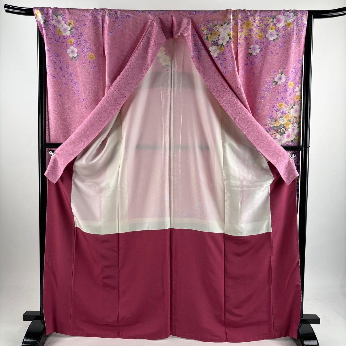 美品】 振袖 身丈169.5cm 裄丈68cm L 袷 花車 桜 金糸 金彩 ピンク