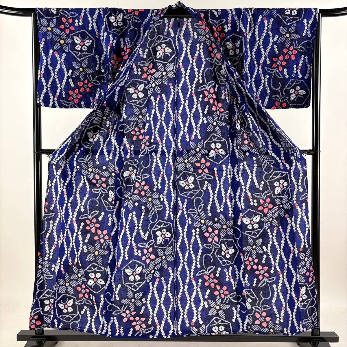 浴衣 身丈156.5cm 裄丈64cm M 絞り浴衣 蝶 草花 青 綿 名品｜中古