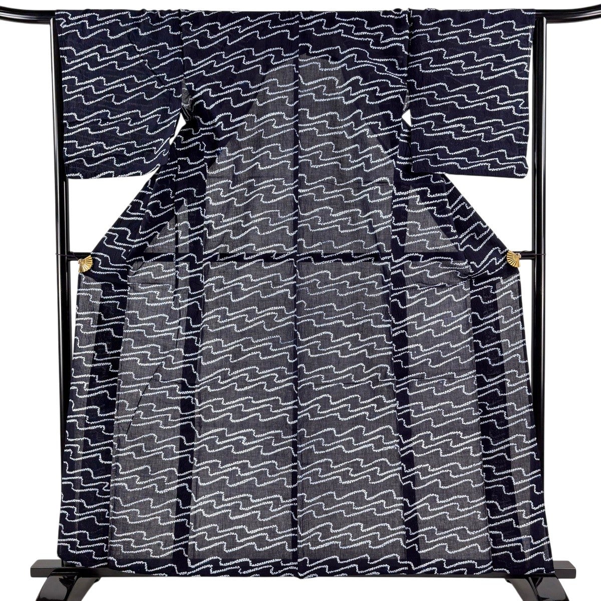 浴衣 身丈160cm 裄丈66cm M 絞り浴衣 波 濃紺 綿 名品｜中古・古着