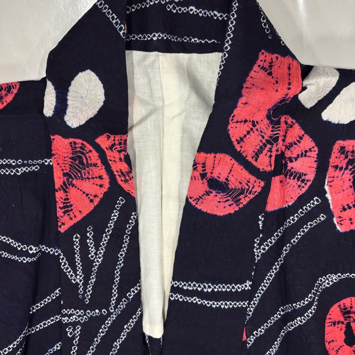 美品】 浴衣 身丈157cm 裄丈64cm M 絞り浴衣 菖蒲 濃紺 綿 名品｜中古