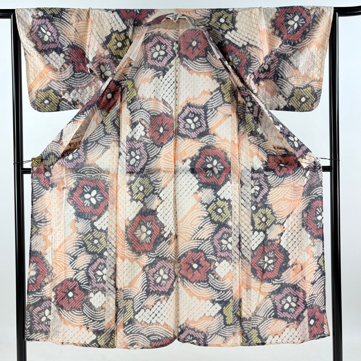 美品】 浴衣 身丈145.5cm 裄丈64cm M 絞り浴衣 花 波 薄オレンジ 綿